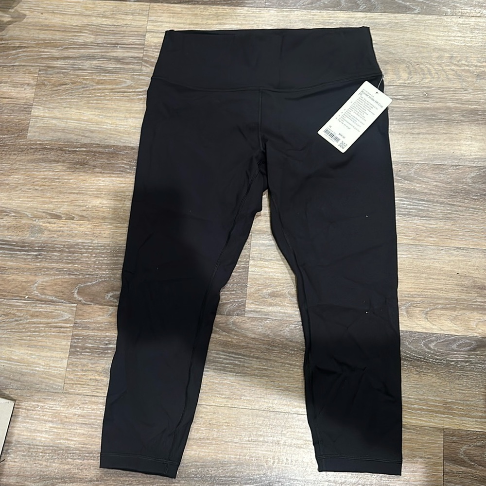 Lululemon Wunder Inder 23” crop NEW with tags